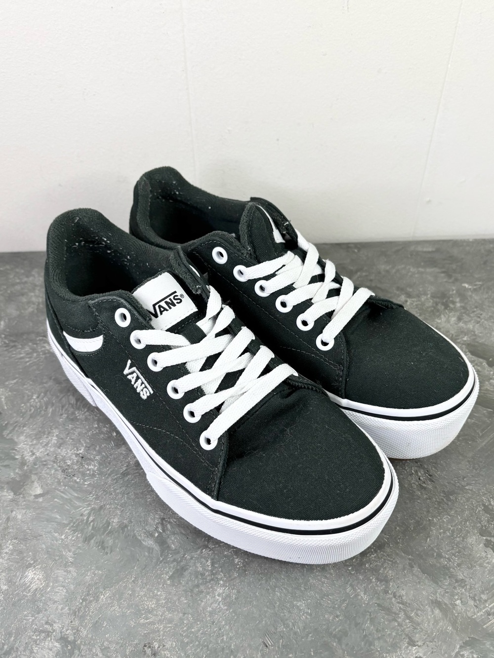 Vans Women's Seldan Platform sneakers in green canvas white sole size 6.5 - Picture 2 of 8